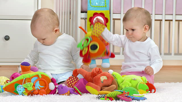 toddlers playing